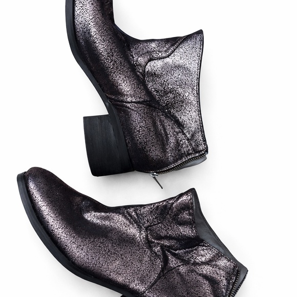 Not Rated Women’s Ankle Boots Size 9 | Trendy Everyday Style - Picture 5 of 7